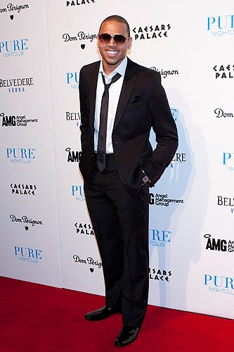 Chris_Brown_Red_Carpet_PURE_Nightclub_12.31.11