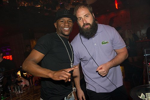 Floyd_Mayweather_DJ_Fred_Matters_Marquee_NYE