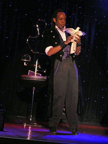 Vegas_Magic_Thea_11514