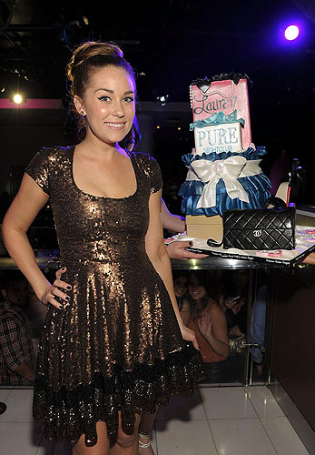 Lauren_Conrad_PURE_Nightclub_birthday_cake