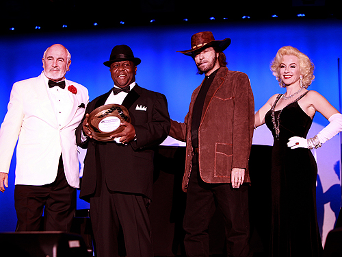 l_to_r_Dennis_Keogh_Sean_Connery_Classic_Crooner_Winner_Troy_Anderson_Joe_Dimmick_Clint_Eastwood_and_Janet_Valentine_Marilyn_Monroe_-_Photo_courtesy_of_THE_REEL_AWARDS_MG_1853