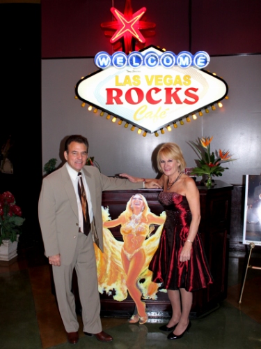 Tony_Sacca_Josette_LeBlond_Vegas_Rocks_Cafe_Neonopolis_214