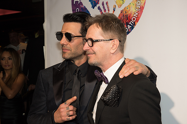 Criss Angel and Gary Oldman on the gold carpet at Criss Angel HELP Sept 12 2016 Tom Donoghue
