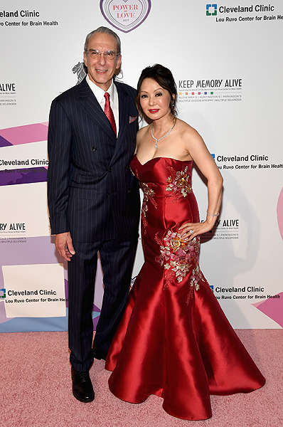 Dr. Jeffrey Cummings Dr. Kate Zhong