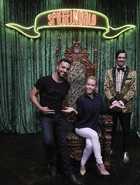 Kendra Wilkinson and Jai Rodriguez at ABSINTHE Las Vegas 6.7.17 credit Joseph SandersSpiegelworld 2