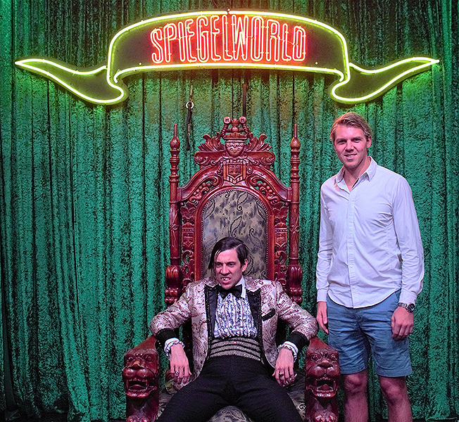Griffin Reinhart at ABSINTHE 10.8.17 credit Joseph SandersSpiegelworld 2