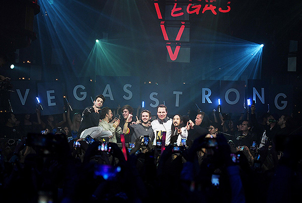 Vegas Strong Artist Group Photo Photo Credit Denise Trucello