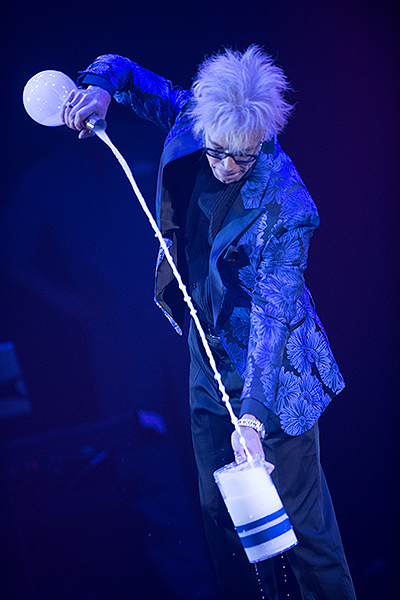 Murray Sawchuck performs at 32nd Annual Ribbon of Life Credit Tom Donoghue