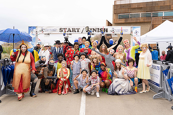 Cirque du Soleil performers at Run Away with Cirque du Soleil start line March 2