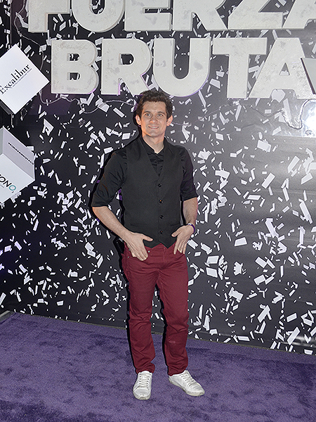 Fuerza Bruta 5490