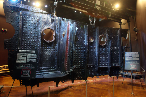 The Big Piece Backside Seabed Gallery