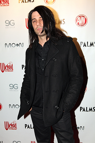 Criss_Angel_-_credit_Joe_Fury