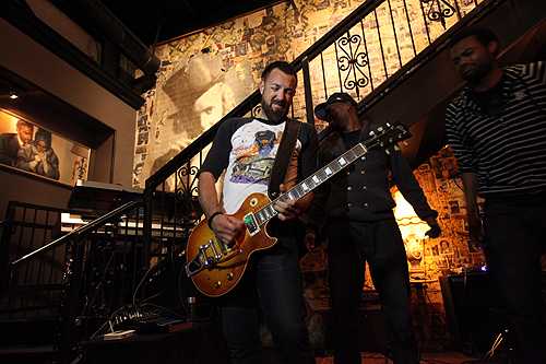 Host Ben Carey Performs During Chandelier Sessions at Commonwealth