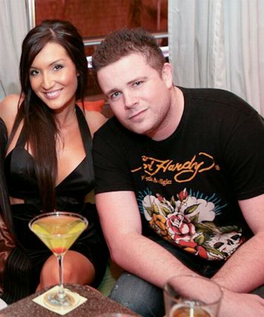 wayne-and-bikini-girl