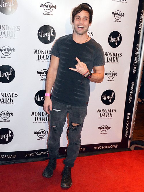 Justin Mortelliti Mondays Dark With Mark Shunock 4 Vinyl Hard Rock Hotel and Casino 31844