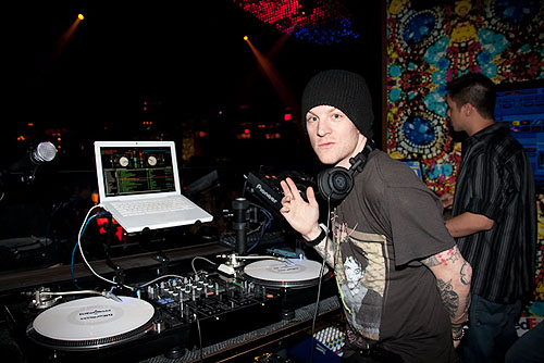 02.16.10JoshMaddenatVanitynightclubatHardRockLasVegas