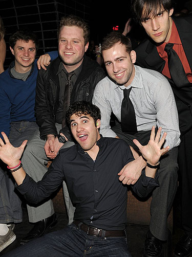 Darren_Criss_with_friends_at_LAVO_LV