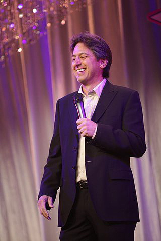 Ray_Romano_at_Keep_Memory_Alive_Power_of_Love_Gala_2_26_11