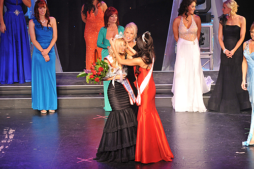 Mrs._Nevada_America_2011_-_Amanda_Kouretas_3