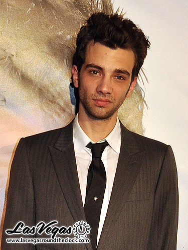 Jay_Baruchel_CLOSEUP-500-075