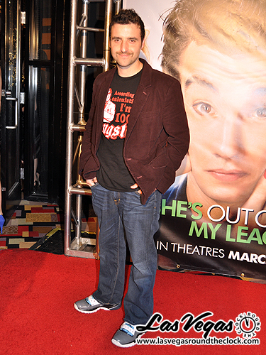 Shes_Out_of_My_League_David_Krumholtz064