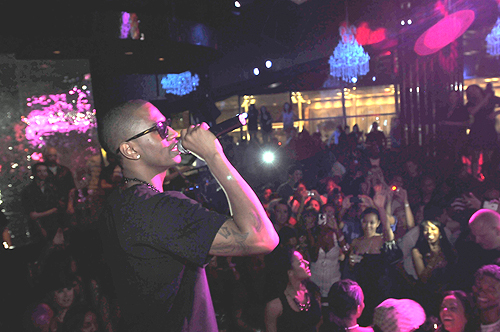 TreySongzPerformsatEve