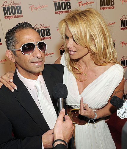 The_Mob_Experience_Pamela_Anderson_1
