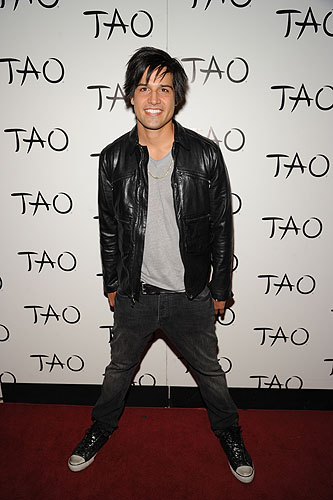 Ricardo_Laguna_at_TAO_red_carpet