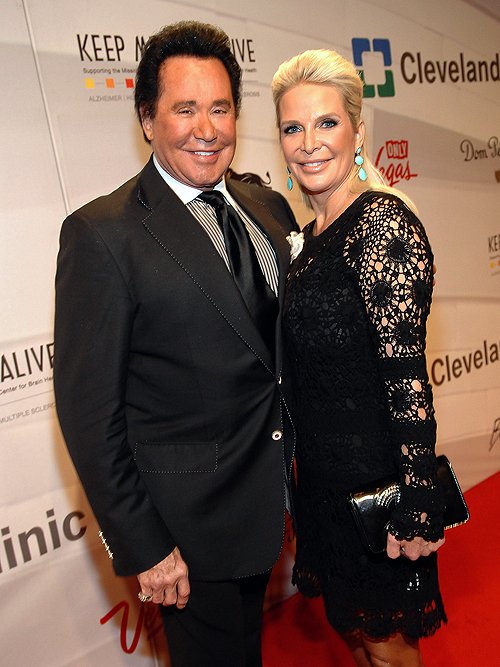 Wayne Newton Kathleen McCrone 166664240