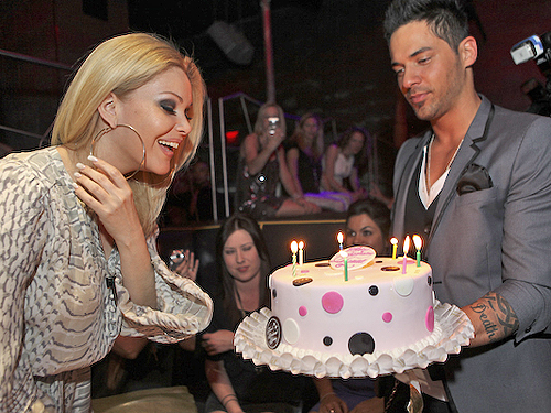 ShannaMoaklerJasonCraig9Group-creditJoeFury