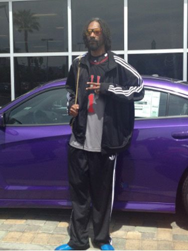 Snoop Lion at Towbin dealership