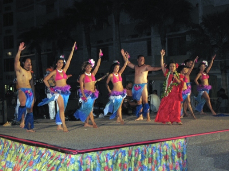 luau-imperial-palace-09_054
