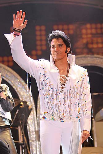 Cutline_1_Johnny_Fortuno_Elvis_Winner