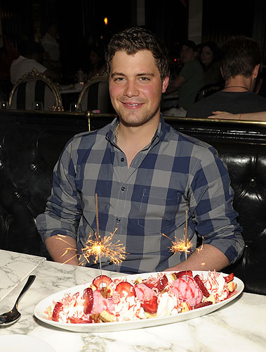 Levi_Johnston_Dining_at_Sugar_Factory