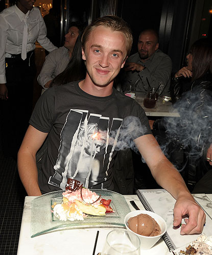 Tom_Felton_dining_at_Sugar_Factory