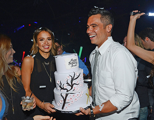 Jessica Alba and Cash Warren  Birthday Cake  Hakkasan Las Vegas Nightclub