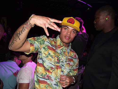 Bobby_Brackins_at_Gallery_Nightclub