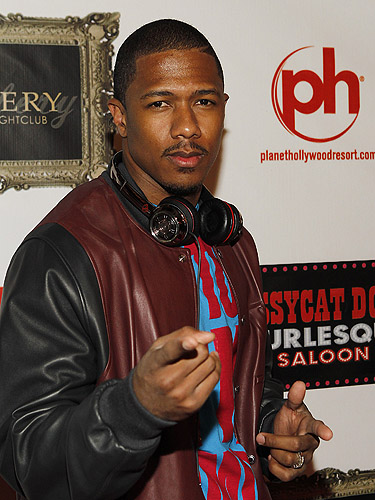 Nick_Cannon_at_Pussycat_Dolls_Burlesque_Saloon