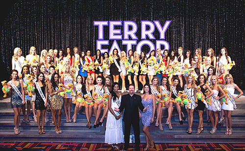 Current Miss USA Nana Meriwether Terry Fator Taylor Makakoa and the 51 Miss USA Contestants by Cashman Photo
