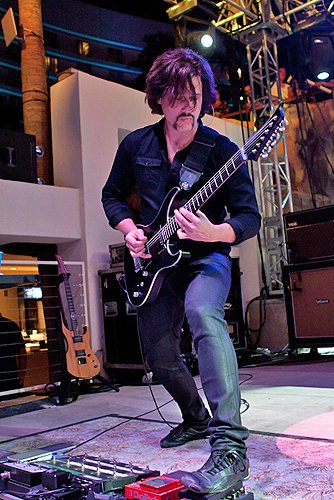 6.8.12_Collective_Soul_at_SOUNDWAVES_3