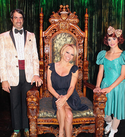 6 12 13 Pamela Anderson 3