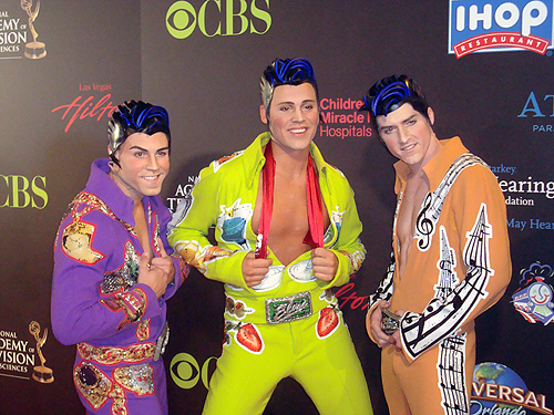 Viva_Elvis_Dancers_1