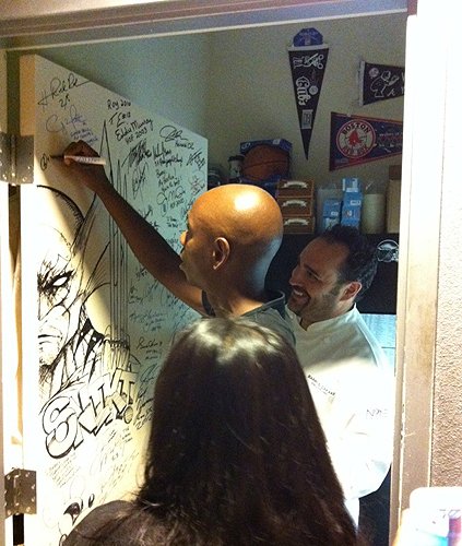 Dave_Chappelle_with_Chef_Barry_sighing_N9NEs_shake_down_door_6.27.12