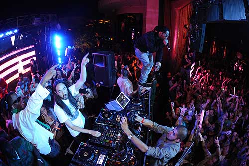 XS_-_Lil_Jon_Flo_Rida_Aoki_to_Mahoney