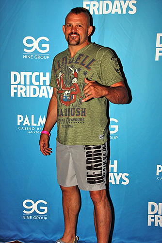 Chuck_Liddell_at_Palms_Pool__Bungalows_in_Las_Vegas_7.5.12