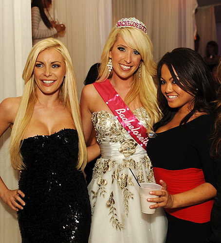 Crystal_Harris_Bachelorette_Party_PURE_Nightclub