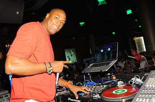 Cedric_Ceballos_DJing