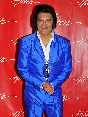 Elvis_2011_10024
