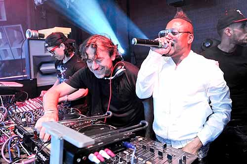 Benny_Benassi_and_ApldeAp_at_Marquee