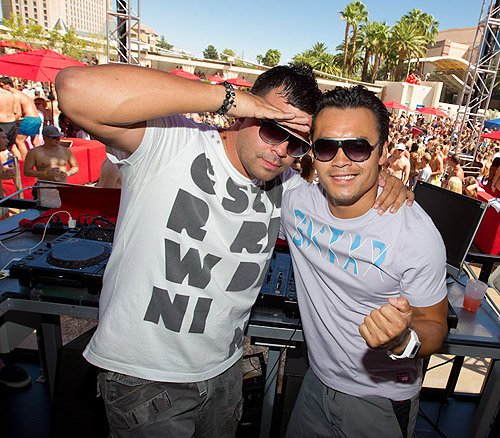 Nathan_Scott_Tony_Arzadon_left_to_right_WET_REPUBLIC_9.4.11